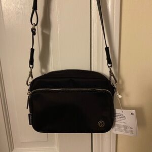 Lululemon Everywhere Crossbody Bag NWT